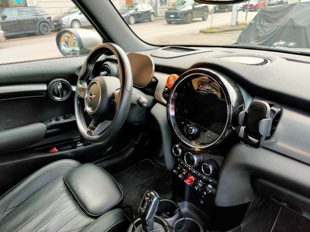 MINI Mini usata, con USB