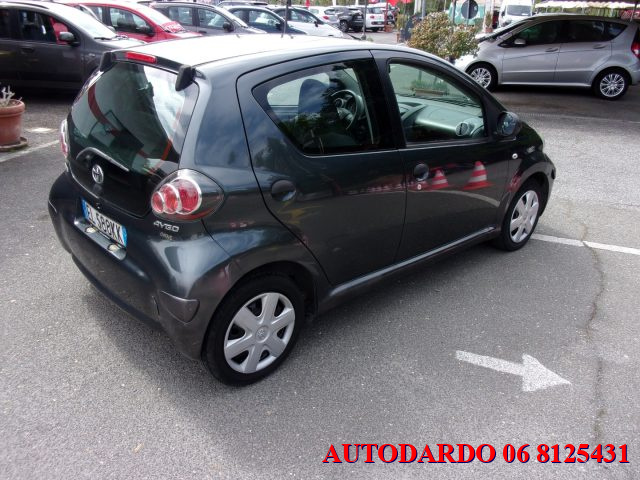 TOYOTA Aygo usata 17