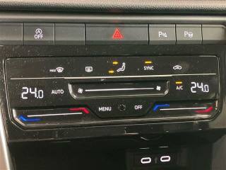 VOLKSWAGEN T-Roc usata, con Volante riscaldabile
