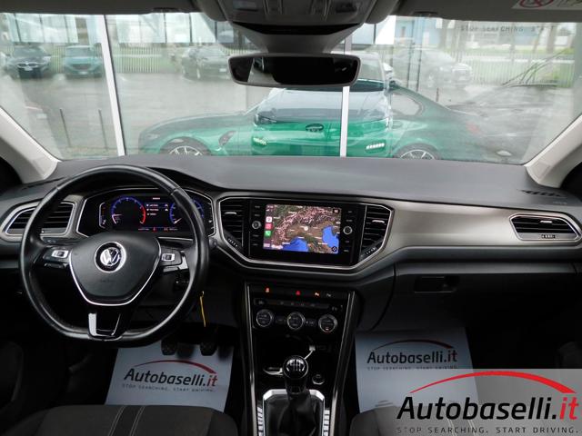 VOLKSWAGEN T-Roc usata, con USB