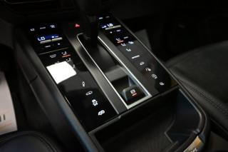 PORSCHE Macan usata 64