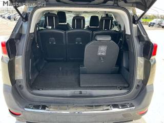 PEUGEOT 5008 usata, con Sistema di navigazione
