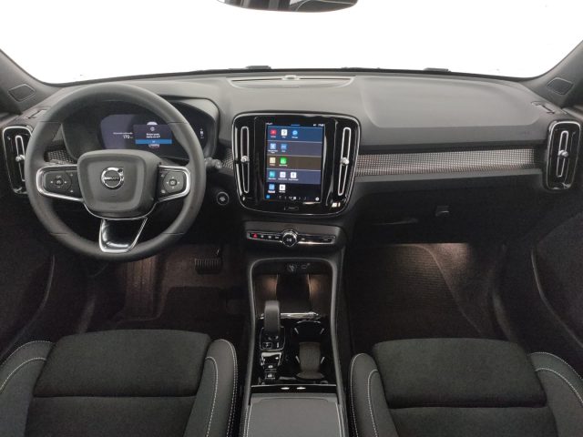 VOLVO XC40 usata, con Controllo automatico clima