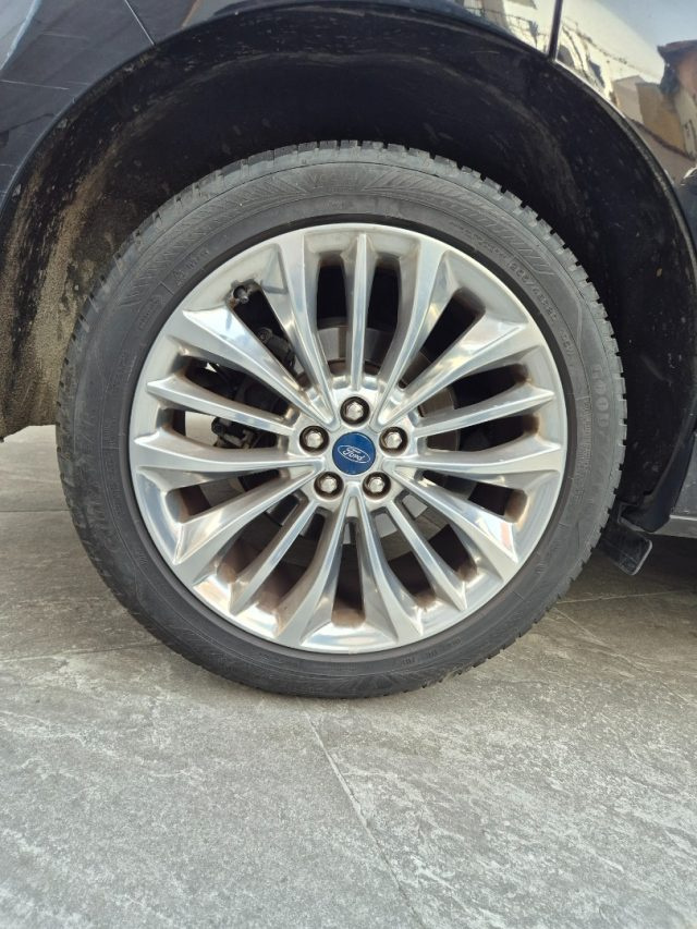 FORD Edge usata, con Autoradio digitale