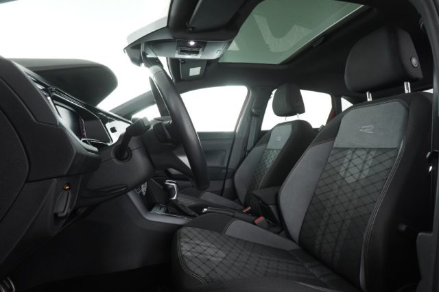 VOLKSWAGEN Taigo usata 8