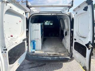 RENAULT Kangoo usata 12