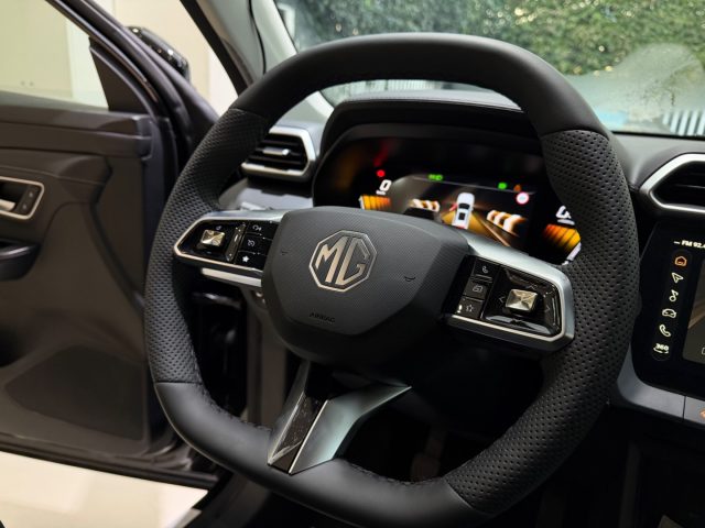 MG ZS usata, con Specchietti laterali elettrici