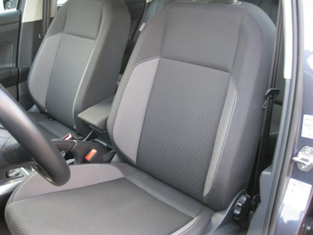 VOLKSWAGEN Taigo usata, con Sensore di luce