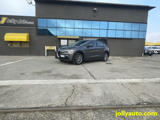 ALFA ROMEO Stelvio usata, con Autoradio digitale