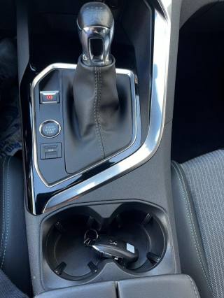 PEUGEOT 5008 usata, con Climatizzatore