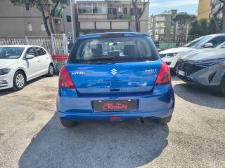 SUZUKI Swift usata, con Autoradio