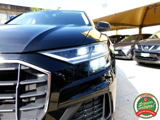 AUDI Q8 usata, con Autoradio digitale