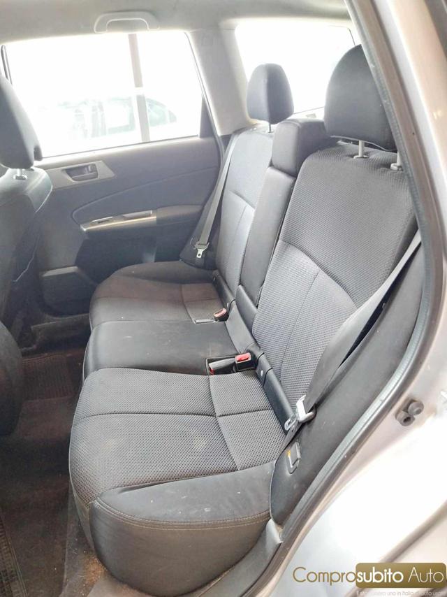 SUBARU Forester usata, con ESP