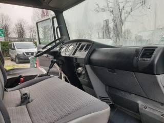 NISSAN  usata 9