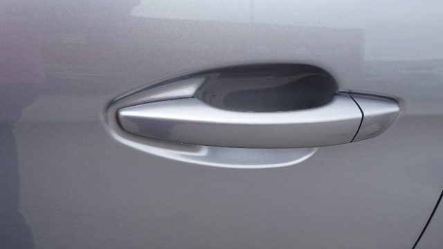 PEUGEOT 5008 usata, con Head-up display