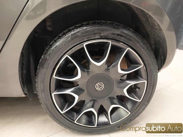 LANCIA Ypsilon usata 24