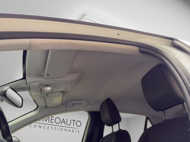 OPEL Corsa usata, con Sensore di luce