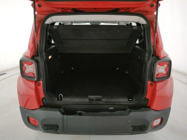 JEEP Renegade usata, con USB