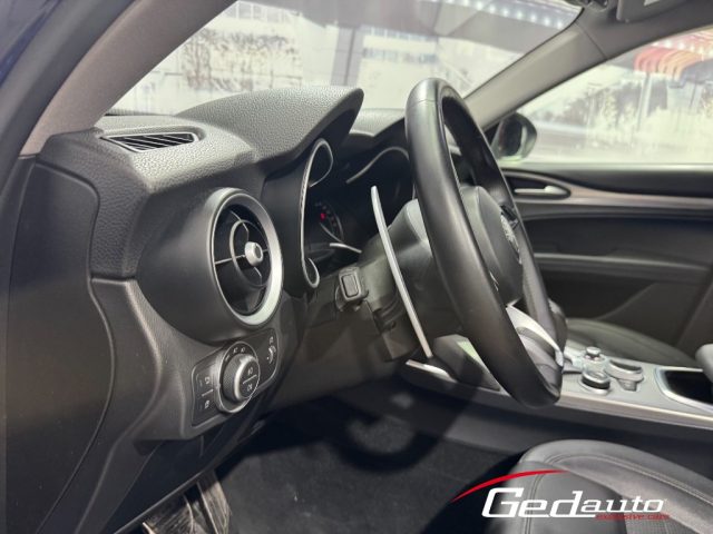 ALFA ROMEO Stelvio usata, con Controllo trazione