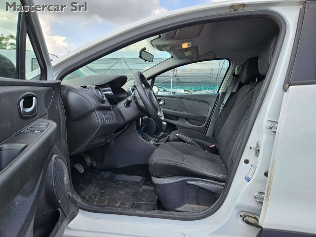 RENAULT Clio usata 14