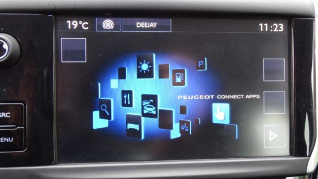 PEUGEOT 208 usata 102
