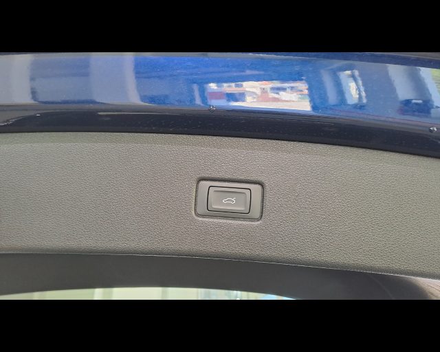 AUDI Q5 usata, con Sistema di parcheggio automatico
