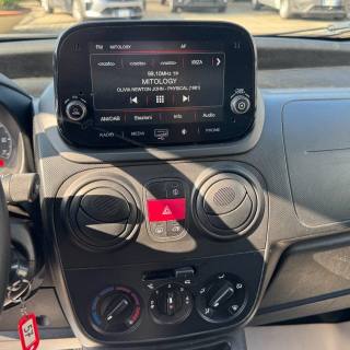 FIAT Fiorino usata, con USB