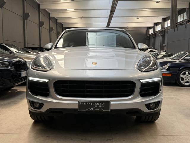 PORSCHE Cayenne usata, con Airbag