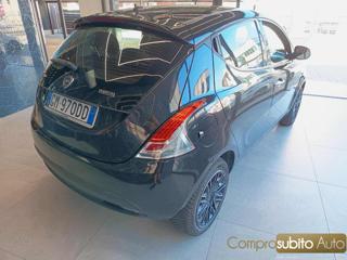 LANCIA Ypsilon usata, con Autoradio