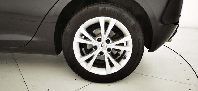 ALFA ROMEO Giulietta usata, con Luci diurne LED
