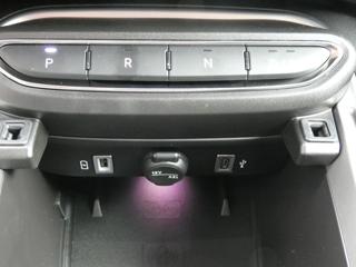 JEEP Avenger usata, con Volante in pelle