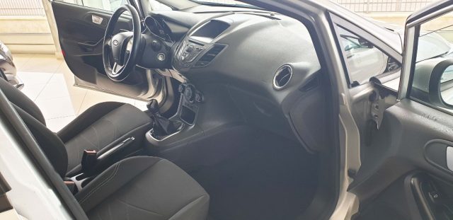 FORD Fiesta usata, con Controllo automatico clima