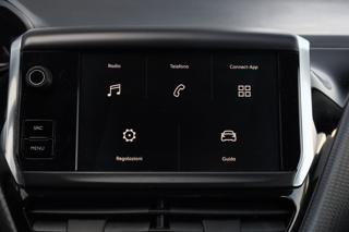PEUGEOT 2008 usata, con Volante multifunzione