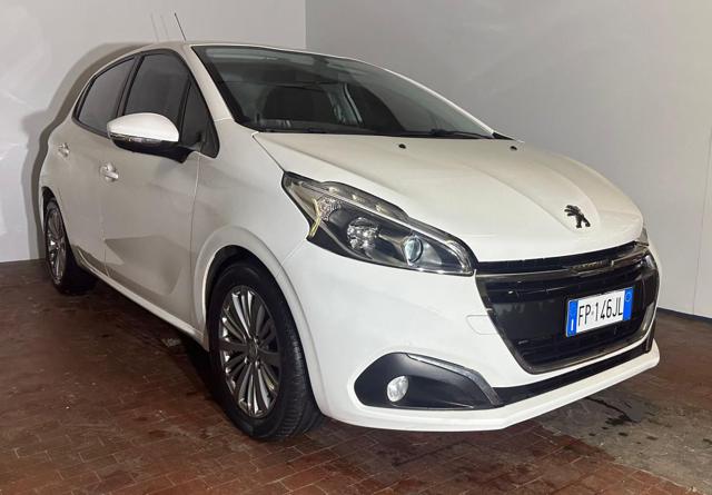 PEUGEOT 208 usata, con Airbag laterali