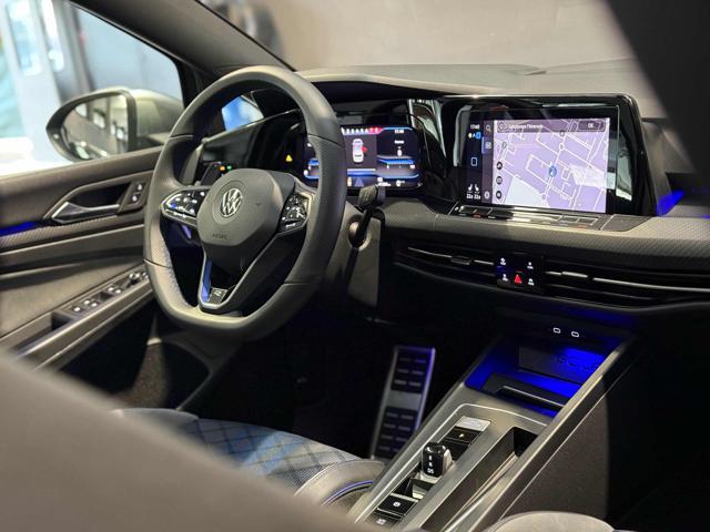 VOLKSWAGEN Golf usata, con Park Distance Control