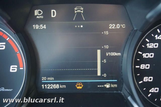 ALFA ROMEO Stelvio usata, con Specchietti laterali elettrici