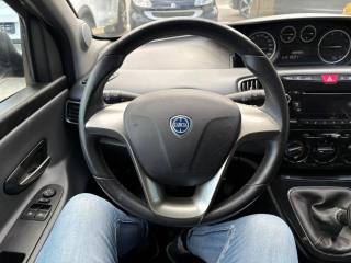 LANCIA Ypsilon usata, con ESP