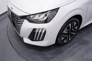 PEUGEOT 208 usata, con Isofix