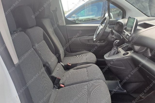OPEL Combo usata, con Park Distance Control