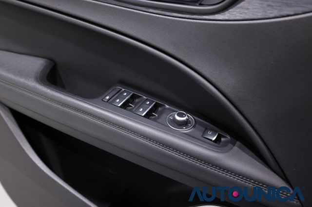 ALFA ROMEO Stelvio usata, con Sensore di luce