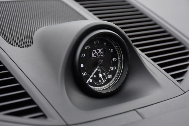 PORSCHE Macan usata, con Leve al volante