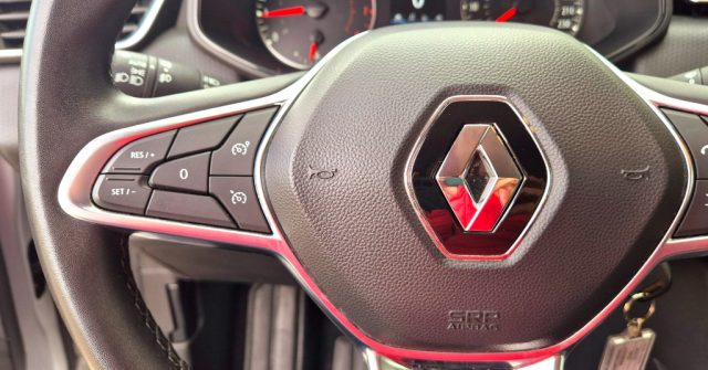 RENAULT Clio usata, con Servosterzo