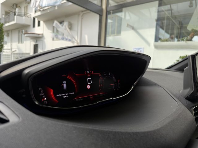 PEUGEOT 3008 usata, con Airbag posteriore