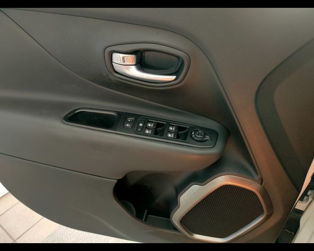 JEEP Renegade usata, con Autoradio digitale