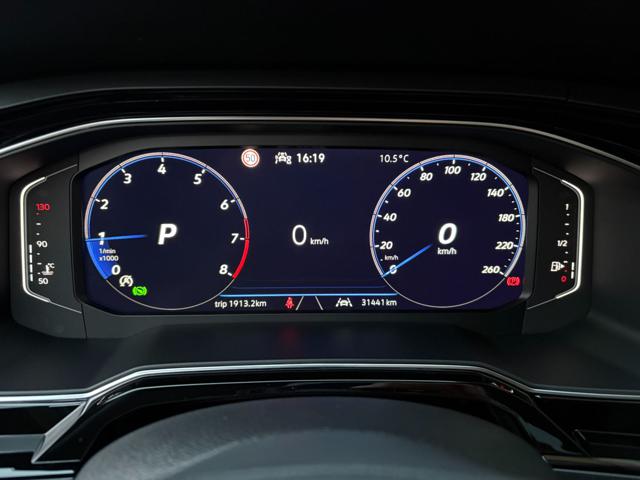 VOLKSWAGEN Taigo usata, con Luci diurne LED