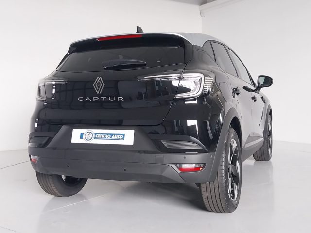 RENAULT Captur usata, con Autoradio digitale