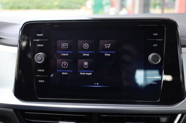 VOLKSWAGEN T-Roc usata, con Climatizzatore automatico, 2 zone