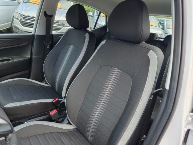 HYUNDAI i10 usata, con Sistema di navigazione