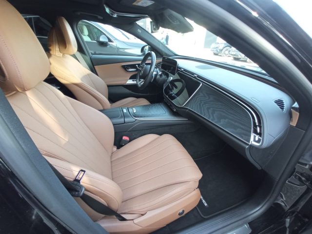 MERCEDES-BENZ E 220 usata, con Chiusura centralizzata