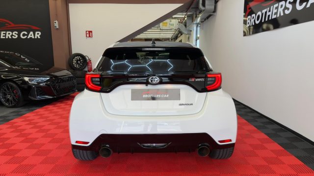 TOYOTA Yaris usata, con Autoradio